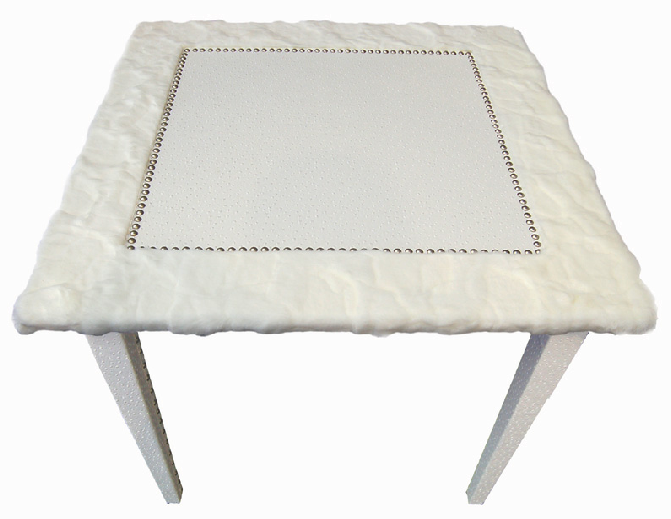 Table de jeu fourrure blanche